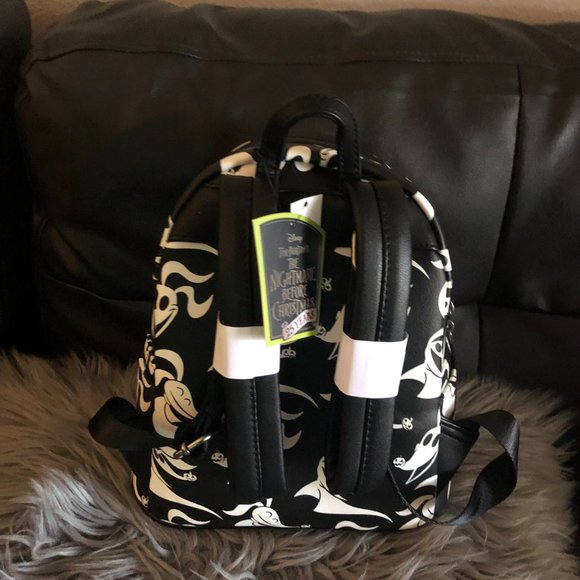 NWT Loungefly Disney NBC Nightmare Before Christmas Zero Ghost Dog Mini Backpack - Picture 4 of 8